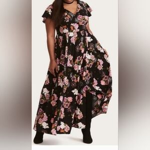 Torrid. Black floral dress. Size 3. (See video to get a good feel for the dress)